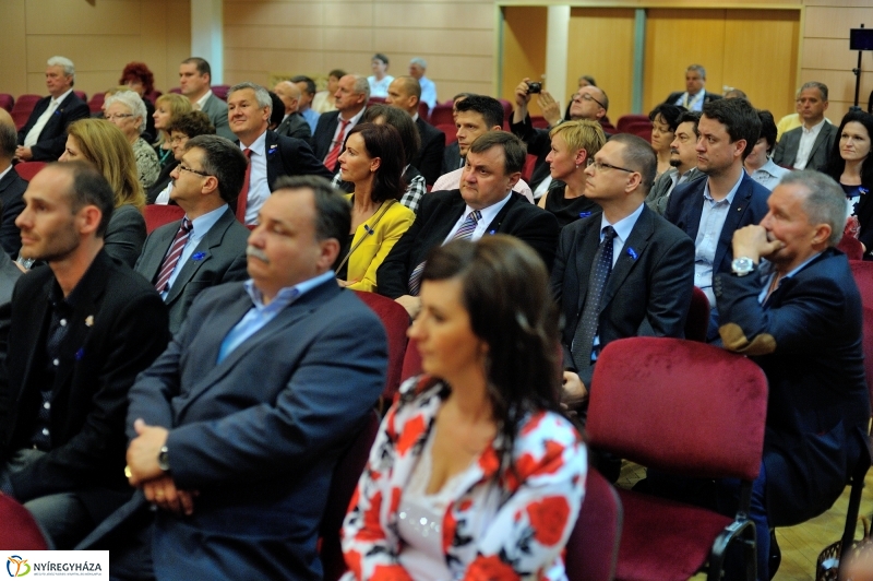 Rotary játszótér alapkőletétel