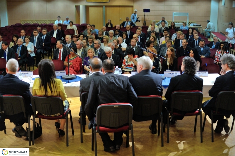 Rotary játszótér alapkőletétel