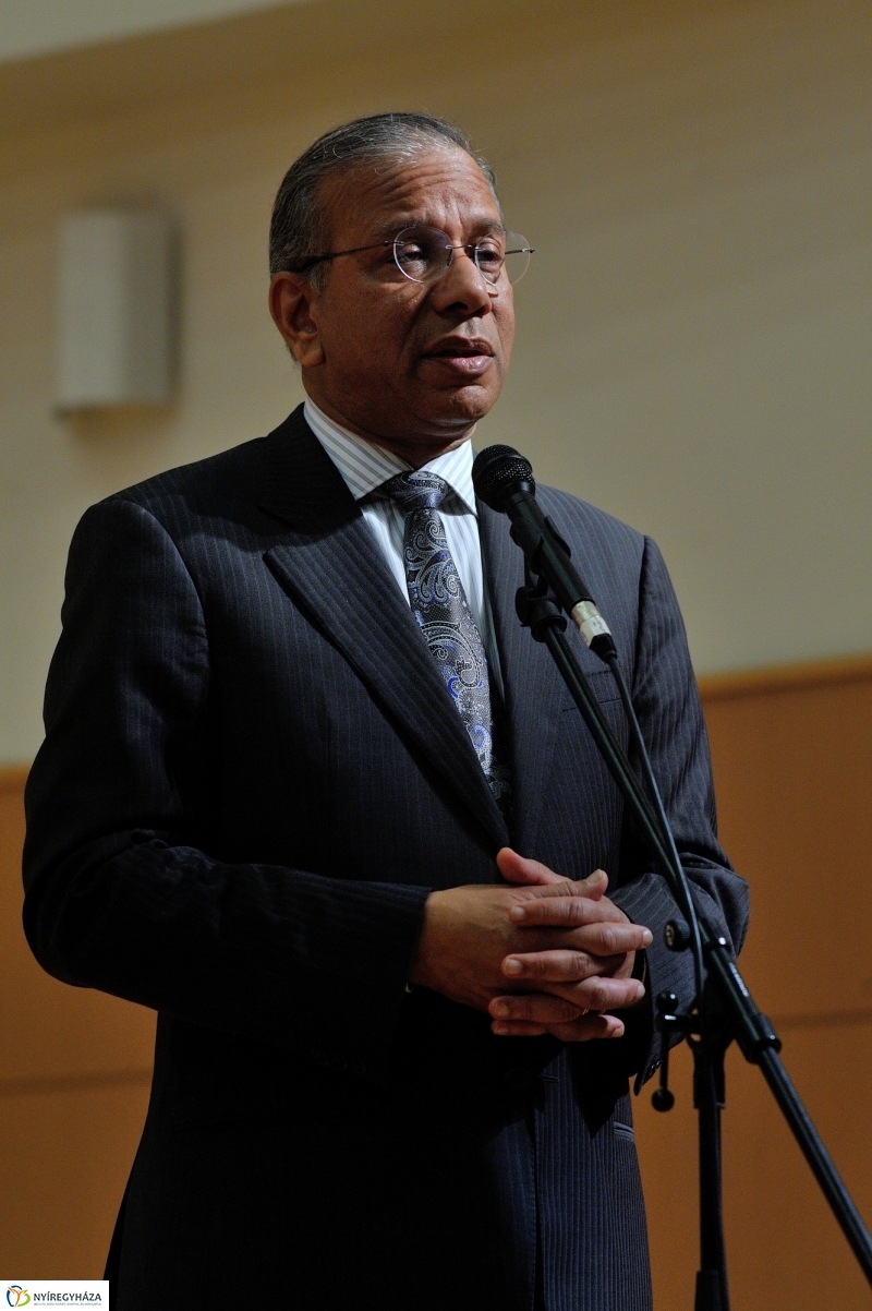 Rotary játszótér alapkőletétel