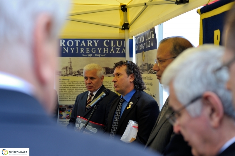 Rotary játszótér alapkőletétel