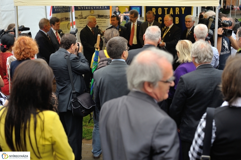 Rotary játszótér alapkőletétel