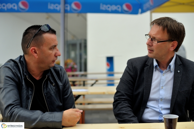 Hajrá Magyarország!   1