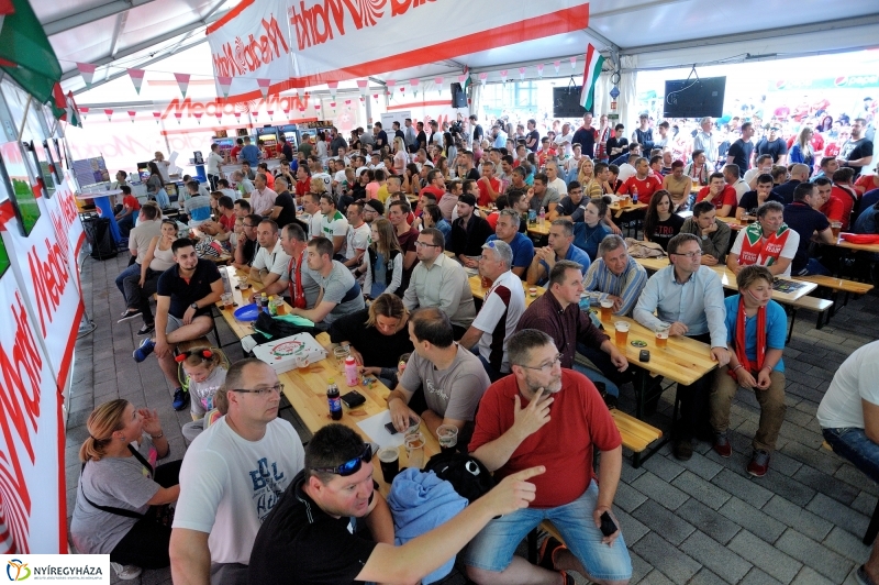 Hajrá Magyarország!   1