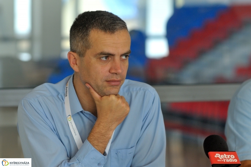 Úszóverseny  sajtótájékoztató