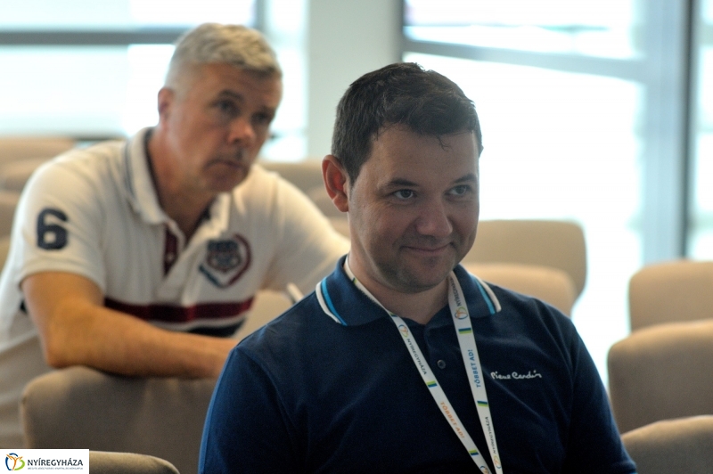 Úszóverseny  sajtótájékoztató