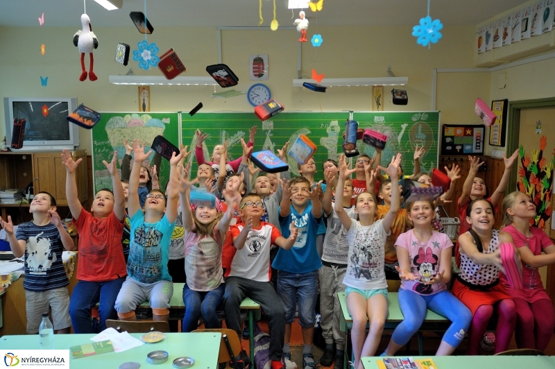 Elrajtolt a vakáció