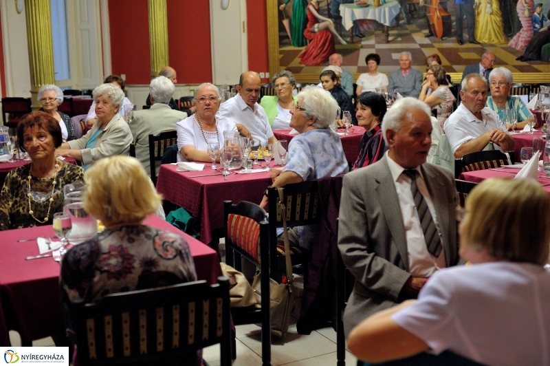 Fegyveres Erők és Rendvédelmi Szervek Nyugdíjas Klubja köszöntései