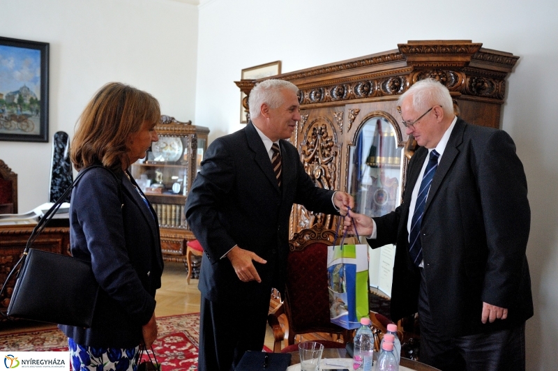 Belga nagyköveti látogatás a Városházán