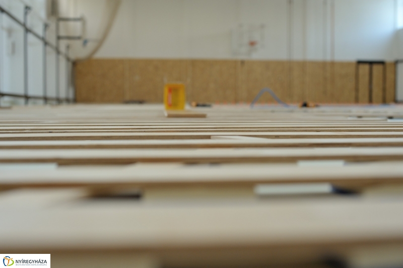 Tornaterem felújítás a Móricz Zsigmond iskolában