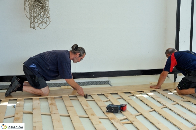 Tornaterem felújítás a Móricz Zsigmond iskolában