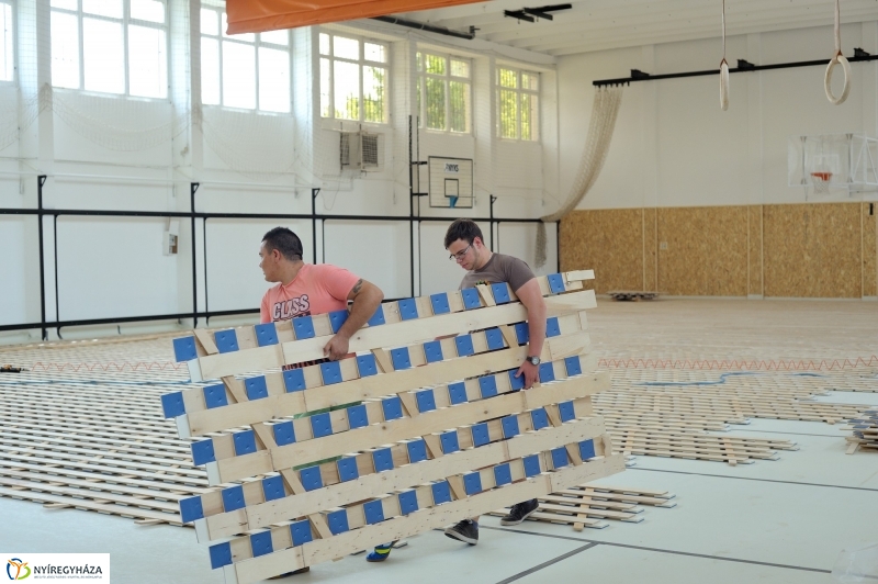 Tornaterem felújítás a Móricz Zsigmond iskolában