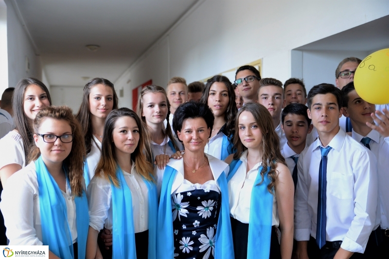 ELbúcsúztak a nyolcadikosok az Apáczaitól