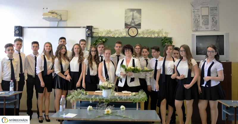 ELbúcsúztak a nyolcadikosok az Apáczaitól