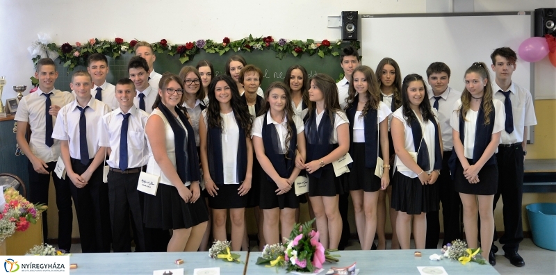 ELbúcsúztak a nyolcadikosok az Apáczaitól