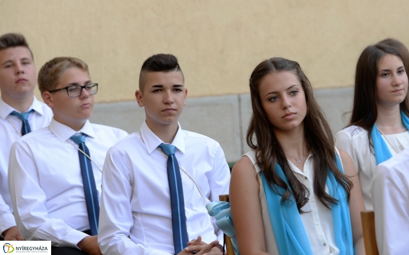 ELbúcsúztak a nyolcadikosok az Apáczaitól