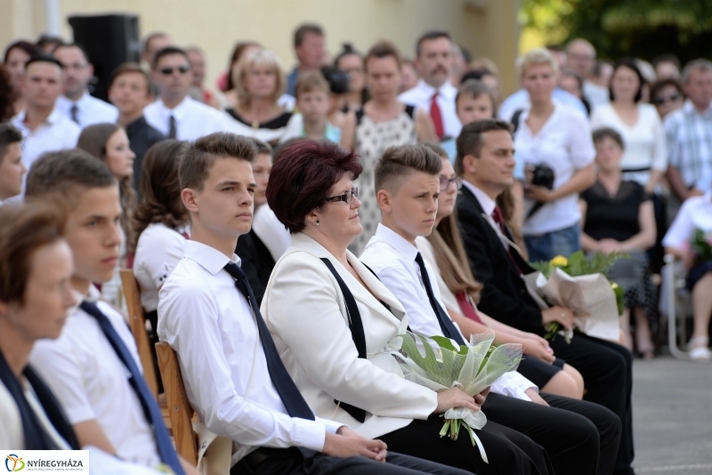 ELbúcsúztak a nyolcadikosok az Apáczaitól