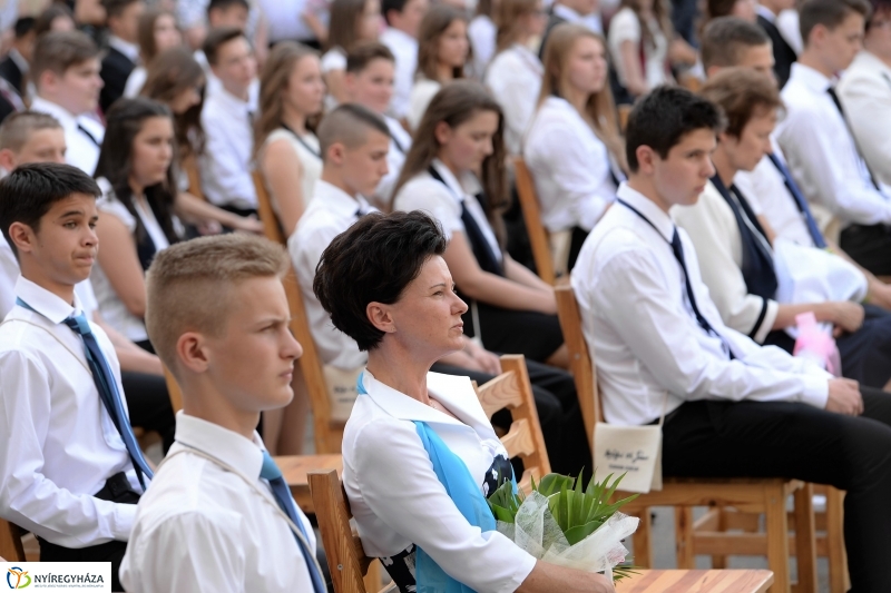 ELbúcsúztak a nyolcadikosok az Apáczaitól