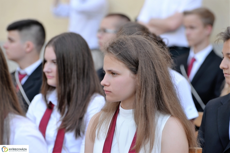 ELbúcsúztak a nyolcadikosok az Apáczaitól