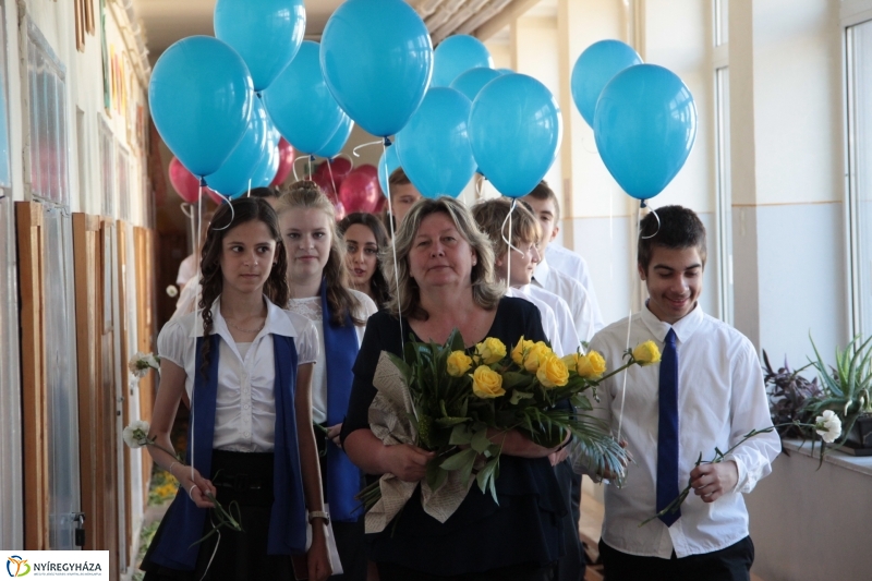 Vécseys diákok búcsúja