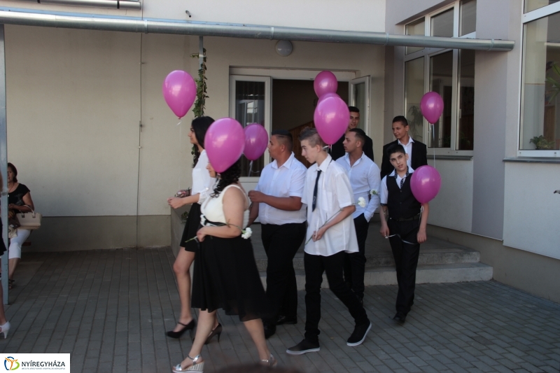 Vécseys diákok búcsúja