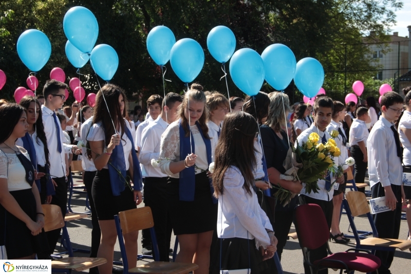 Vécseys diákok búcsúja