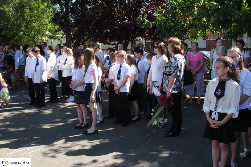 Vécseys diákok búcsúja