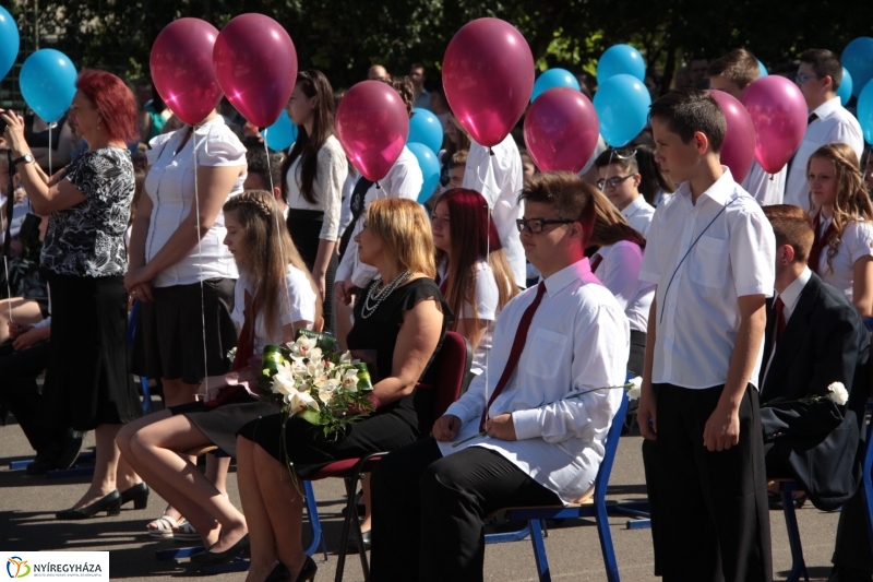 Vécseys diákok búcsúja