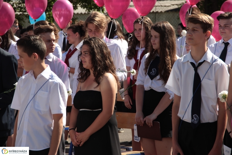 Vécseys diákok búcsúja