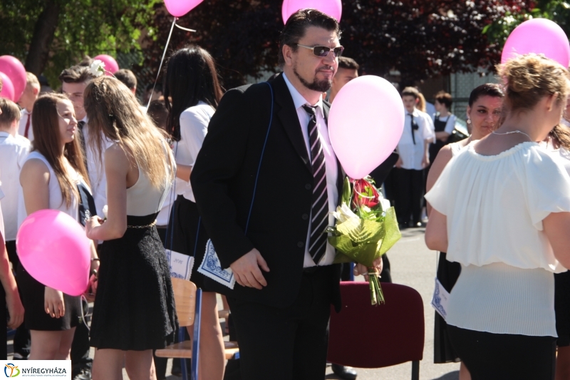 Vécseys diákok búcsúja