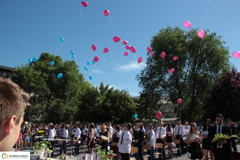 Vécseys diákok búcsúja