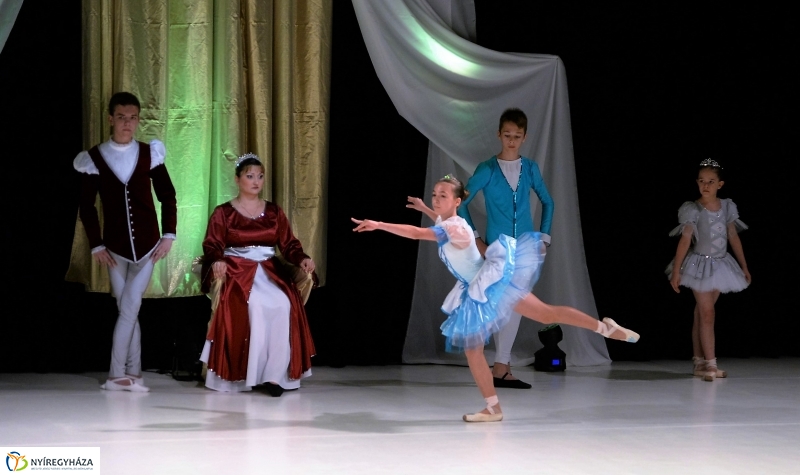 A Qn-Balett évzáró vizsgaelőadásából