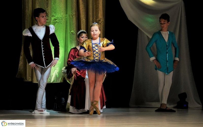 A Qn-Balett évzáró vizsgaelőadásából