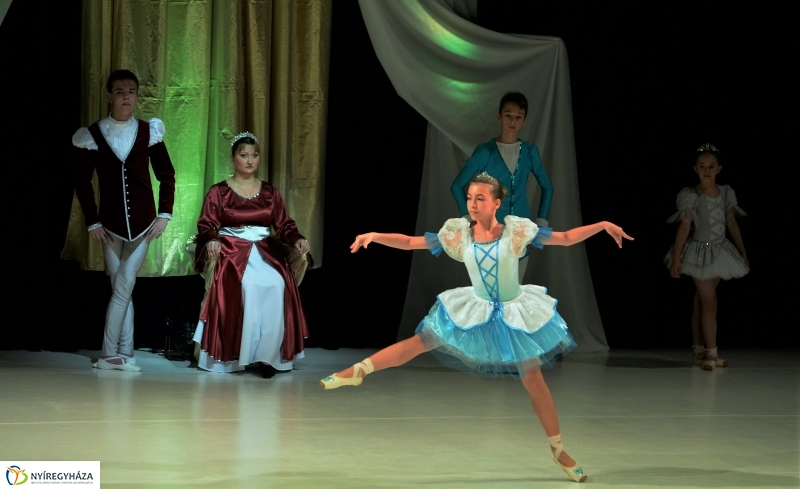A Qn-Balett évzáró vizsgaelőadásából