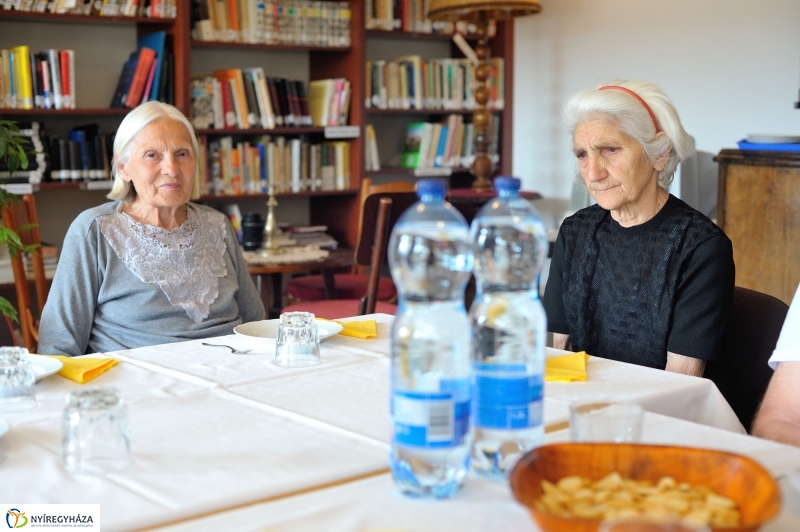 Szépkorú köszöntése - Farkas Miklósné