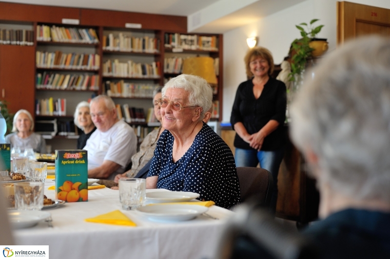 Szépkorú köszöntése - Farkas Miklósné