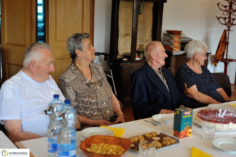 Szépkorú köszöntése - Farkas Miklósné