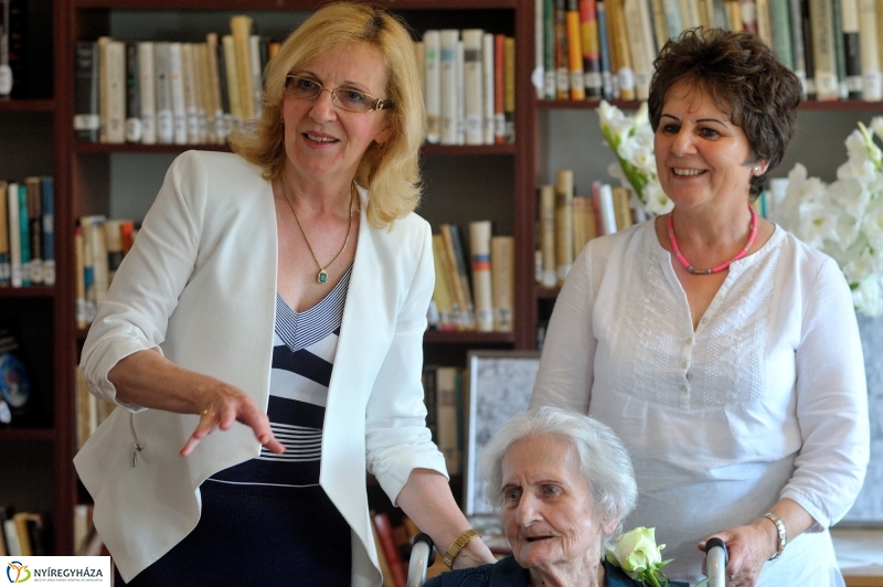 Szépkorú köszöntése - Farkas Miklósné