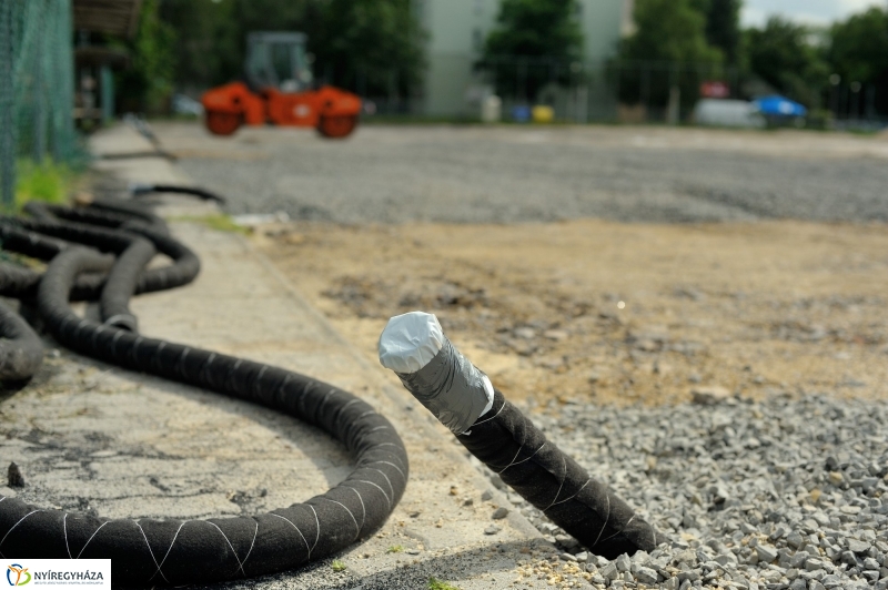 Pályafelújítás a stadionban