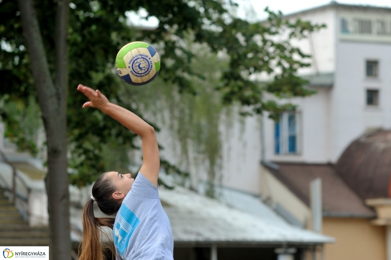 Felkészülés a Hübner strandröpire