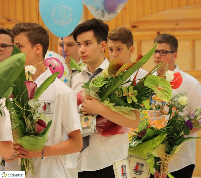 Ballagás az Eötvösben