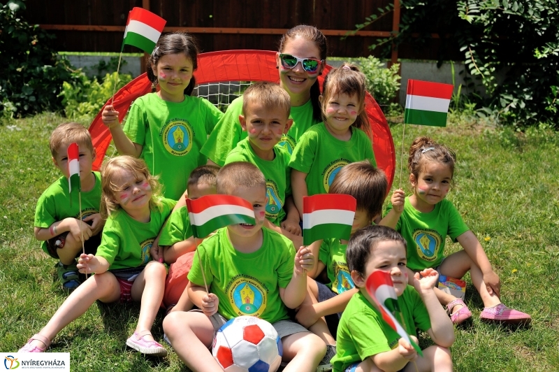 A Mustármagosok is Foci EB lázban vannak