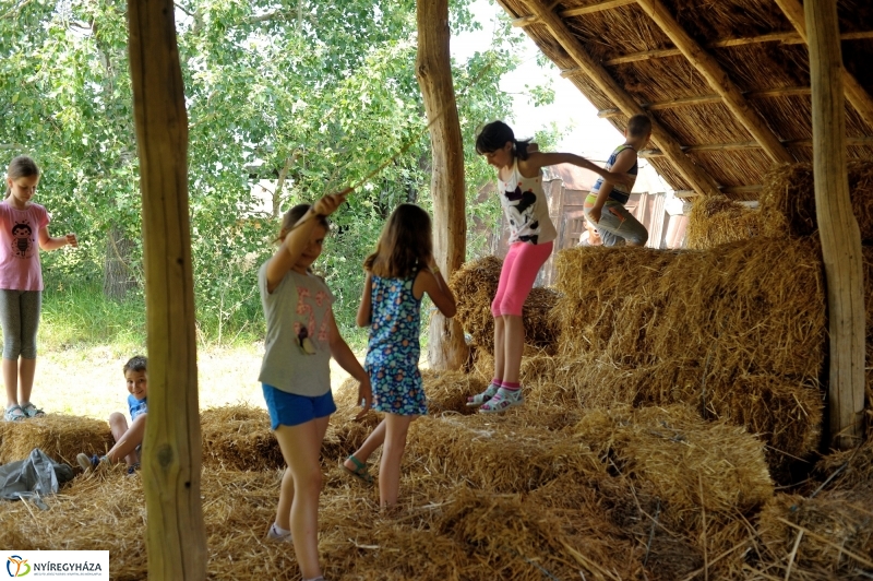 Napközis tábor a múzeumfaluban