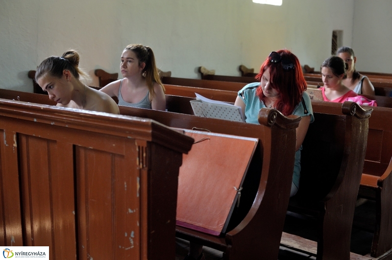 Művészi rajzolók a múzeumfaluban