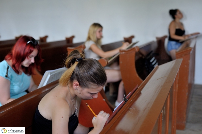 Művészi rajzolók a múzeumfaluban