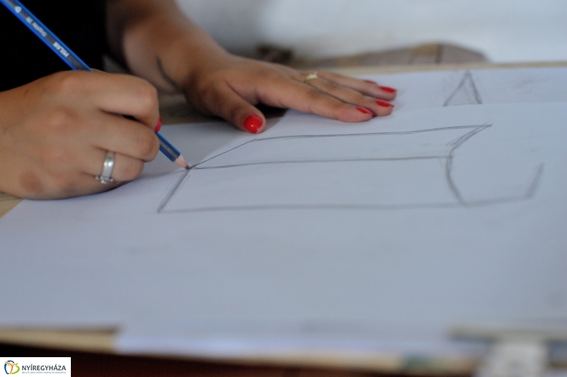 Művészi rajzolók a múzeumfaluban