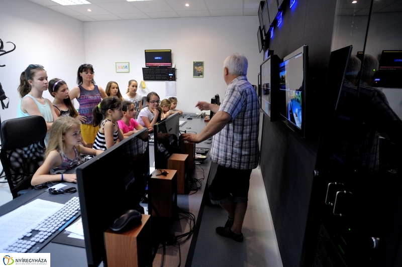 Stúdió látogatáson a Reflex