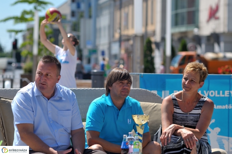 Strandröplabda sajtótájékoztató