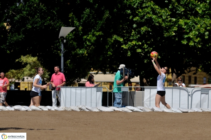 Strandröplabda sajtótájékoztató