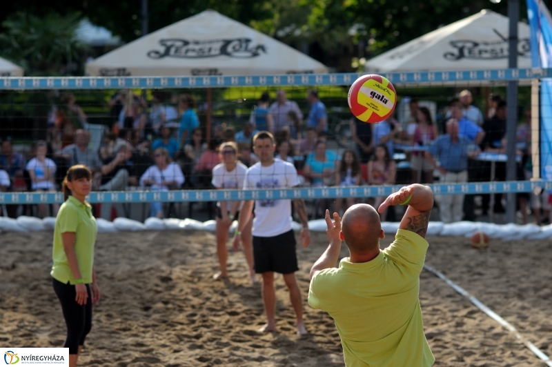 5. amatőr strandröplabda verseny a belvárosban