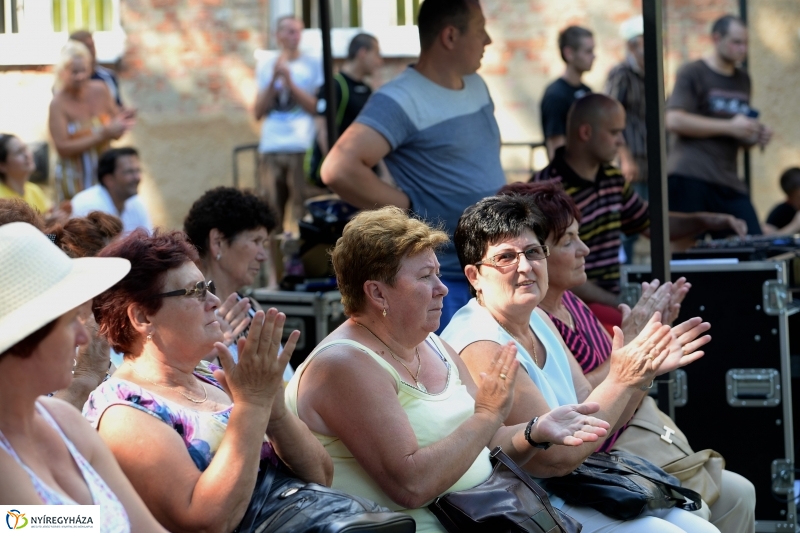 Nyári est Borbányán